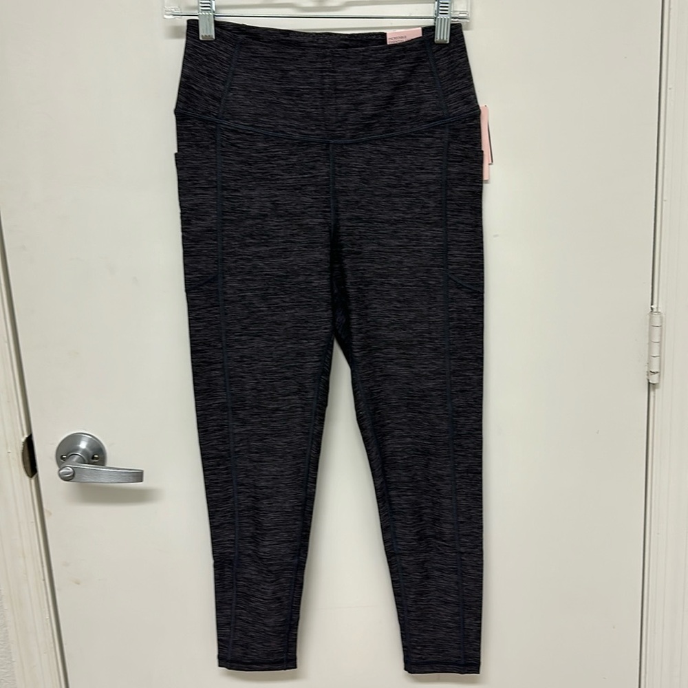 Victoria’s Secret soft high-rise leggings, Size 10 7/8 length 24 inch inseam